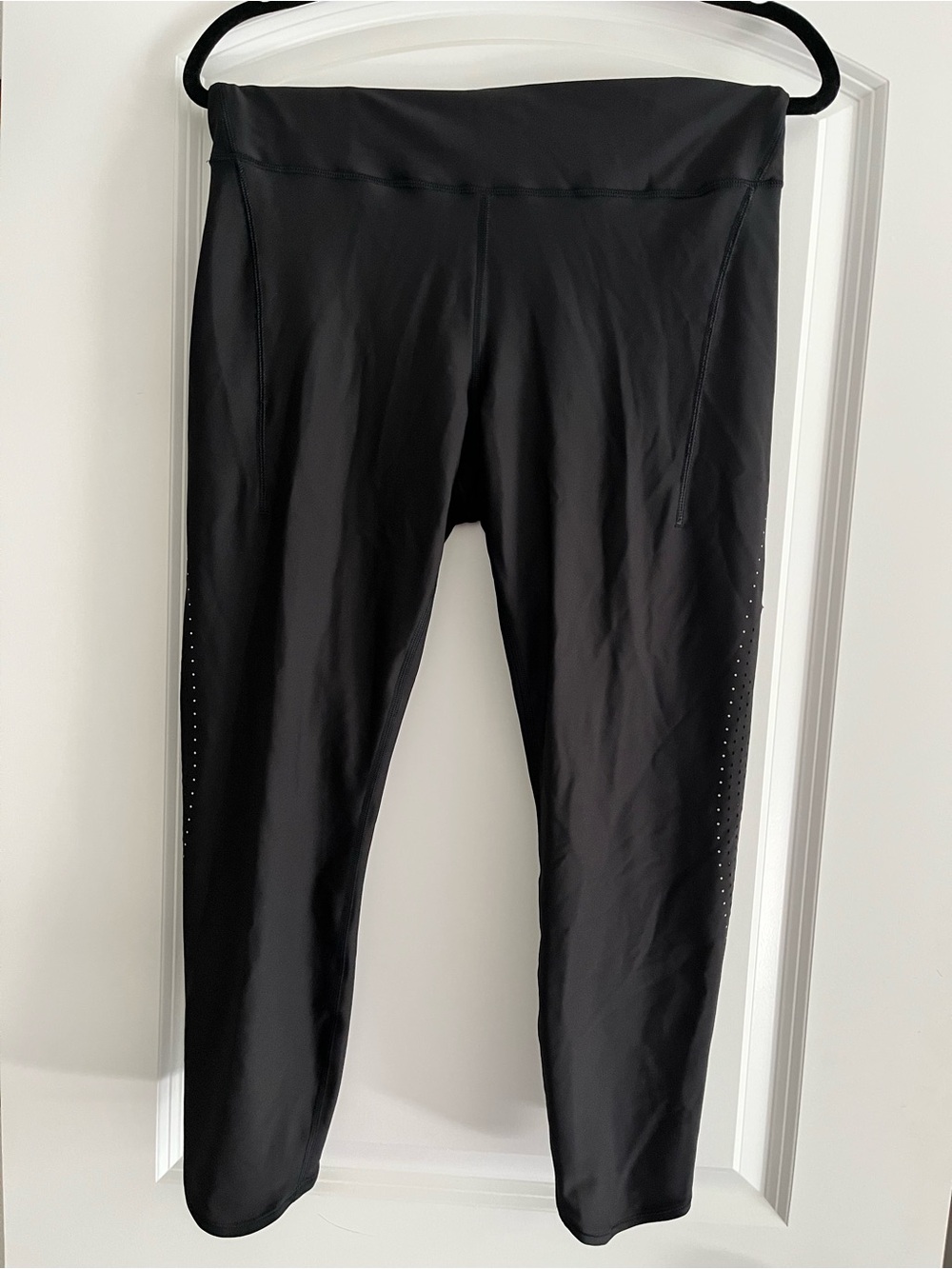 Athleta Pacesetter Laser-cut 7/8 Tight